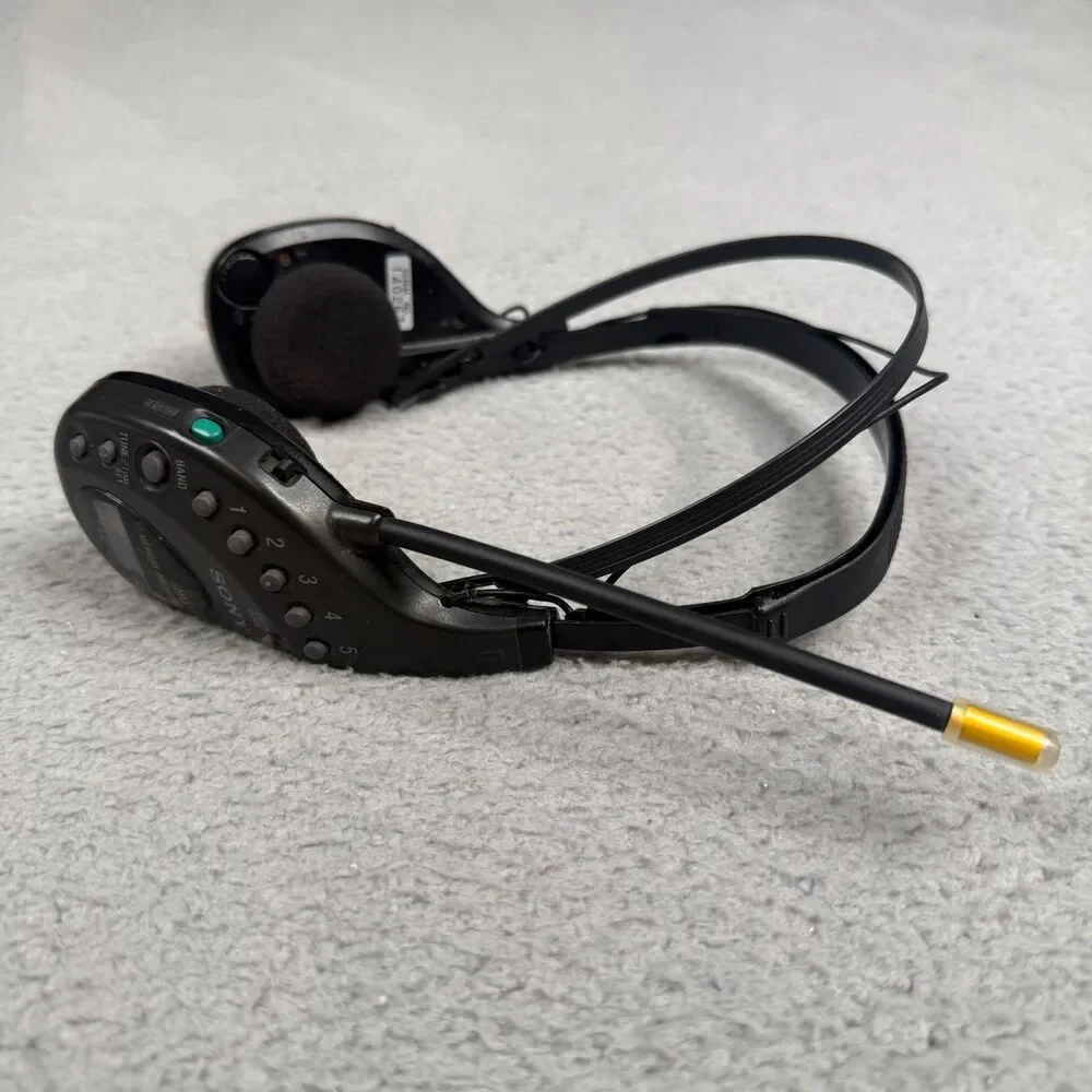 Sony Walkman SRF-HM22 FM AM Radio Headset PLL Synthesized Tested